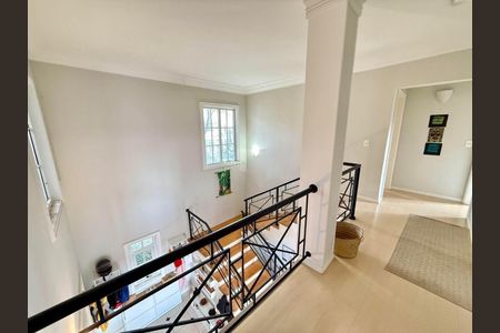 Casa de condomínio à venda com 350m², 3 quartos e 3 vagas