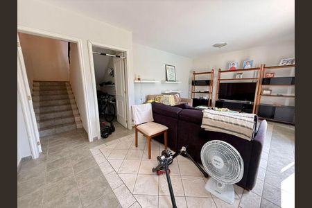 Casa de condomínio à venda com 350m², 3 quartos e 3 vagas