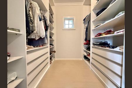 Casa de condomínio à venda com 350m², 3 quartos e 3 vagas