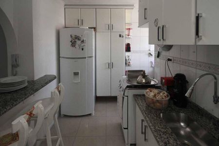 Apartamento à venda com 60m², 2 quartos e 1 vagaCozinha