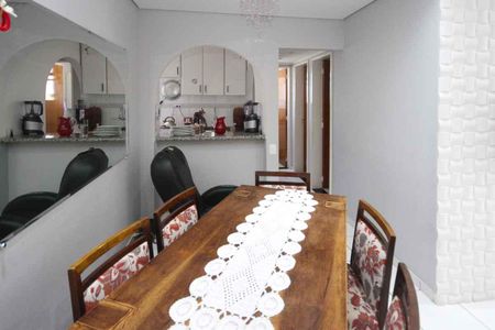 Apartamento à venda com 60m², 2 quartos e 1 vagaSala de jantar