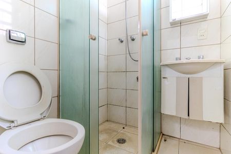 Apartamento à venda com 75m², 3 quartos e 1 vaga Apartamento à venda com 75m², 3 quartos e 1 vagaBanheiro da Suíte 1