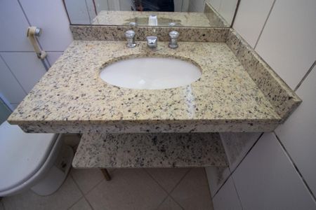 Casa de condomínio para alugar com 158m², 3 quartos e 2 vagas Casa de condomínio para alugar com 158m², 3 quartos e 2 vagasBanheiro da Suíte