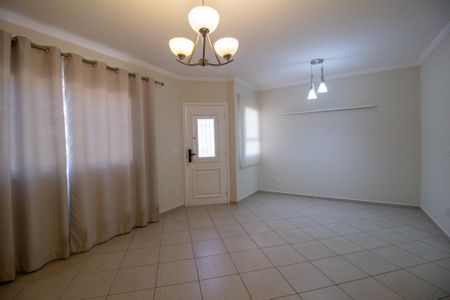 Casa de condomínio para alugar com 158m², 3 quartos e 2 vagas Casa de condomínio para alugar com 158m², 3 quartos e 2 vagasSala