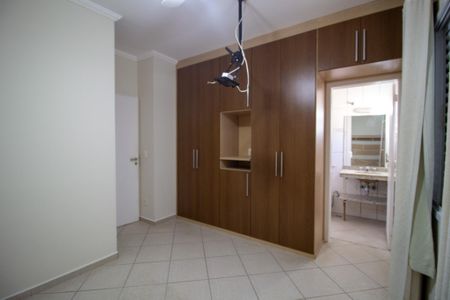 Casa de condomínio para alugar com 158m², 3 quartos e 2 vagas Casa de condomínio para alugar com 158m², 3 quartos e 2 vagasSuíte