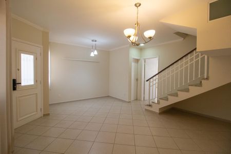 Casa de condomínio para alugar com 158m², 3 quartos e 2 vagas Casa de condomínio para alugar com 158m², 3 quartos e 2 vagasSala