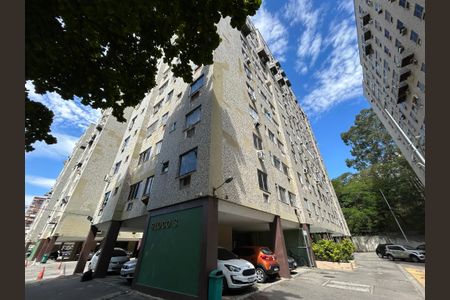 Apartamento para alugar com 57m², 2 quartos e sem vagaFachada