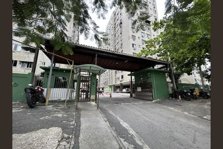 Apartamento para alugar com 57m², 2 quartos e sem vagaFachada e portaria