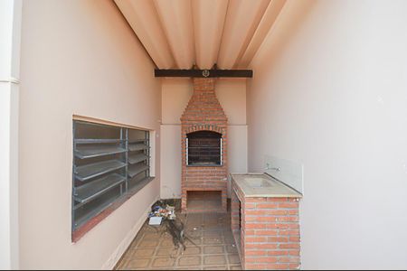 Casa à venda com 130m², 3 quartos e 1 vagaChurrasqueira