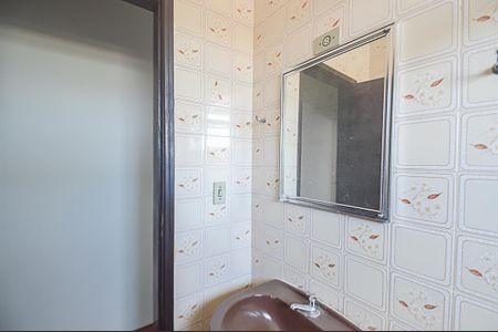 Casa à venda com 130m², 3 quartos e 1 vagaBanheiro