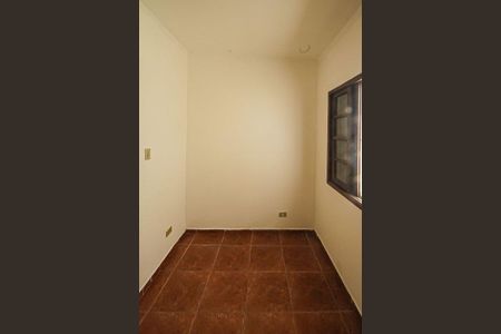 Casa para alugar com 120m², 3 quartos e 2 vagas Casa para alugar com 120m², 3 quartos e 2 vagasQuarto 02