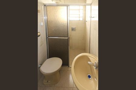 Casa para alugar com 120m², 3 quartos e 2 vagas Casa para alugar com 120m², 3 quartos e 2 vagasBanheiro Social