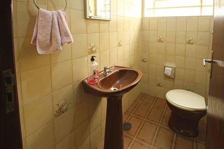 Casa para alugar com 120m², 3 quartos e 2 vagas Casa para alugar com 120m², 3 quartos e 2 vagasbanheiro social 02