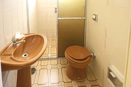 Casa para alugar com 120m², 3 quartos e 2 vagas Casa para alugar com 120m², 3 quartos e 2 vagasBanheiro da Suíte