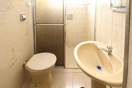 Casa para alugar com 120m², 3 quartos e 2 vagas Casa para alugar com 120m², 3 quartos e 2 vagasBanheiro Social