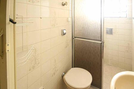 Casa para alugar com 120m², 3 quartos e 2 vagas Casa para alugar com 120m², 3 quartos e 2 vagasBanheiro Social