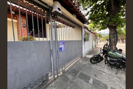 Casa à venda com 322m², 3 quartos e 1 vagaFachada/Placa