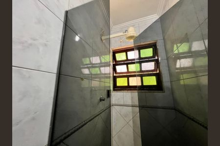 Casa à venda com 322m², 3 quartos e 1 vagaBanheiro  2