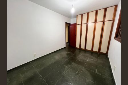 Casa à venda com 322m², 3 quartos e 1 vagaQuarto