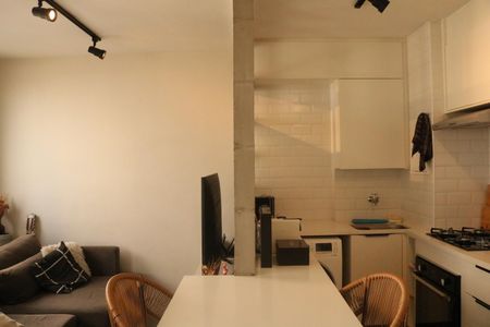Apartamento à venda com 34m², 1 quarto e sem vagaSala