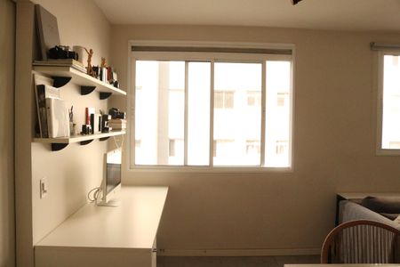 Apartamento à venda com 34m², 1 quarto e sem vagaSala