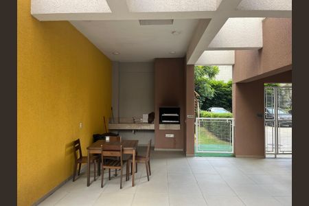 Apartamento à venda com 34m², 1 quarto e sem vagaÁrea comum - Churrasqueira