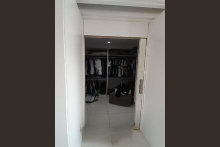 Apartamento à venda com 202m², 4 quartos e 4 vagas