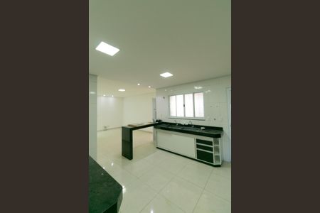 Casa à venda com 140m², 4 quartos e 3 vagas Casa à venda com 140m², 4 quartos e 3 vagasCozinha