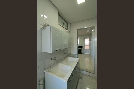 Casa à venda com 140m², 4 quartos e 3 vagas Casa à venda com 140m², 4 quartos e 3 vagasÁrea de Serviço