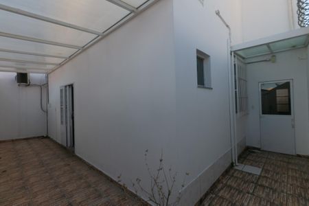 Casa à venda com 140m², 4 quartos e 3 vagas Casa à venda com 140m², 4 quartos e 3 vagasVaranda Suite