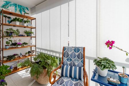 Apartamento à venda com 115m², 3 quartos e 2 vagas Apartamento à venda com 115m², 3 quartos e 2 vagasVaranda