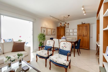 Apartamento à venda com 115m², 3 quartos e 2 vagas Apartamento à venda com 115m², 3 quartos e 2 vagasSala