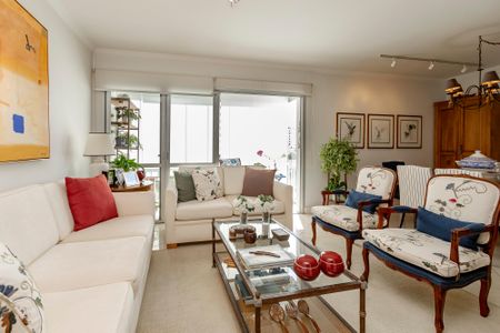 Apartamento à venda com 115m², 3 quartos e 2 vagas Apartamento à venda com 115m², 3 quartos e 2 vagasSala