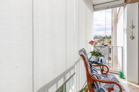 Apartamento à venda com 115m², 3 quartos e 2 vagas Apartamento à venda com 115m², 3 quartos e 2 vagasVaranda