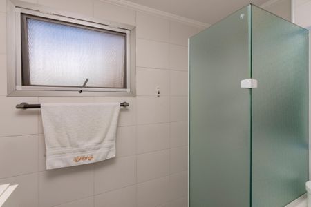 Apartamento à venda com 115m², 3 quartos e 2 vagas Apartamento à venda com 115m², 3 quartos e 2 vagasBanheiro da Suíte