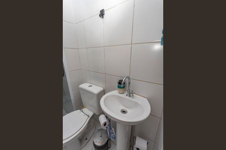 Apartamento à venda com 48m², 2 quartos e 1 vaga Apartamento à venda com 48m², 2 quartos e 1 vagaBanheiro social