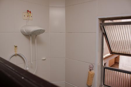 Casa à venda com 106m², 2 quartos e sem vaga Casa à venda com 106m², 2 quartos e sem vagaBanheiro