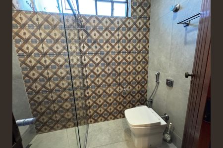 Casa à venda com 400m², 8 quartos e 5 vagasBanheiro 1