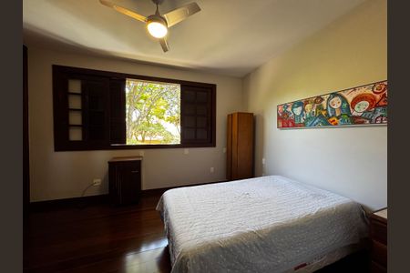 Casa à venda com 400m², 8 quartos e 5 vagasSuíte 2