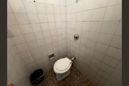 Casa à venda com 400m², 8 quartos e 5 vagasBanheiro 4