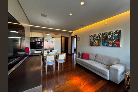 Casa à venda com 400m², 8 quartos e 5 vagasSala 