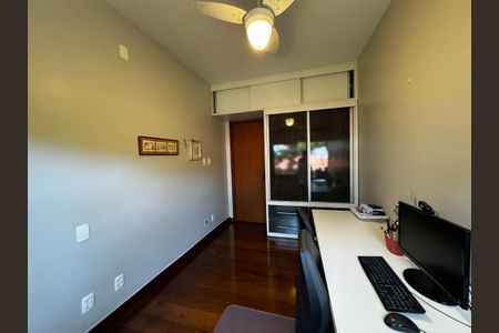 Casa à venda com 400m², 8 quartos e 5 vagasQuarto 3