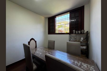 Casa à venda com 400m², 8 quartos e 5 vagasQuarto 6