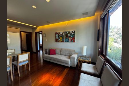 Casa à venda com 400m², 8 quartos e 5 vagasSala 