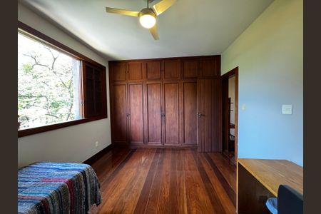 Casa à venda com 400m², 8 quartos e 5 vagasQuarto 2