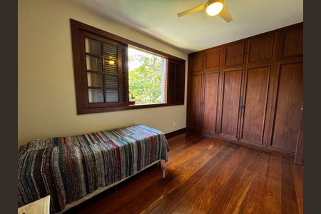 Casa à venda com 400m², 8 quartos e 5 vagasQuarto 2