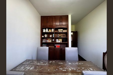 Casa à venda com 400m², 8 quartos e 5 vagasQuarto 6