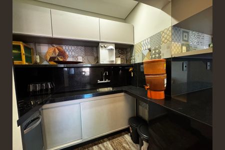 Casa à venda com 400m², 8 quartos e 5 vagasCozinha 