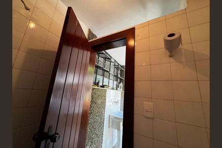 Casa à venda com 400m², 8 quartos e 5 vagasBanheiro 4