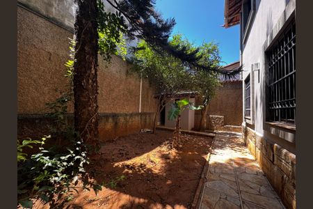 Casa à venda com 400m², 8 quartos e 5 vagasCanil - 2° andar